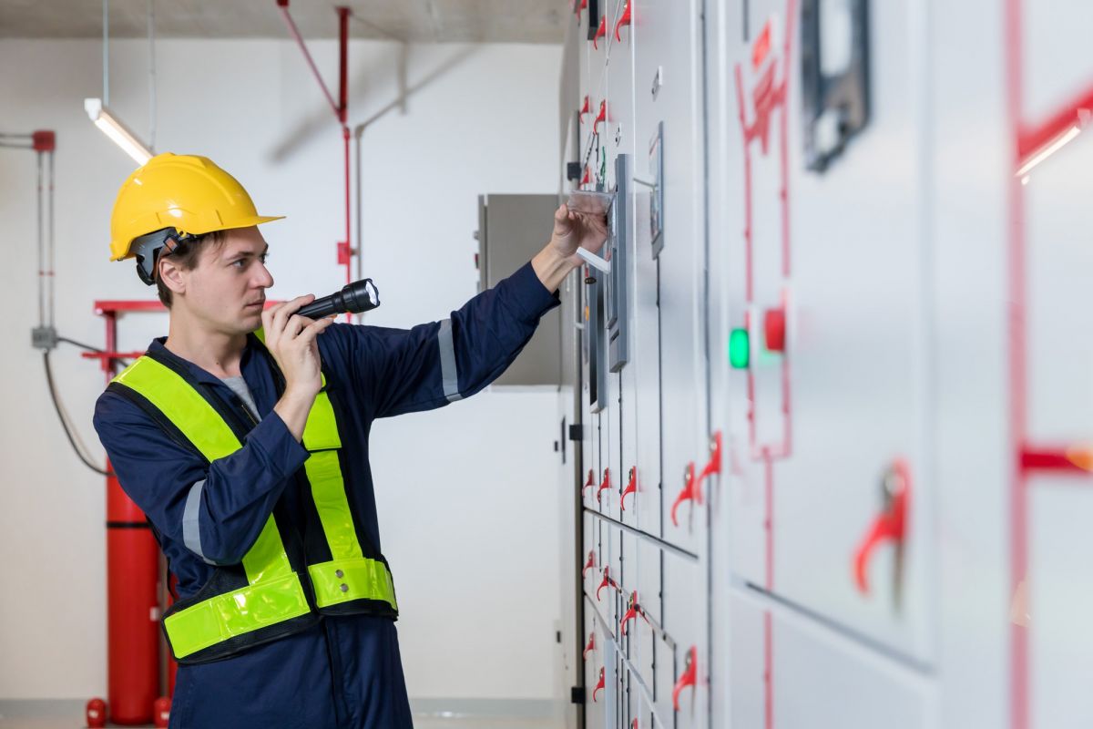ELECTRICAL SAFETY TRAINING COURSE